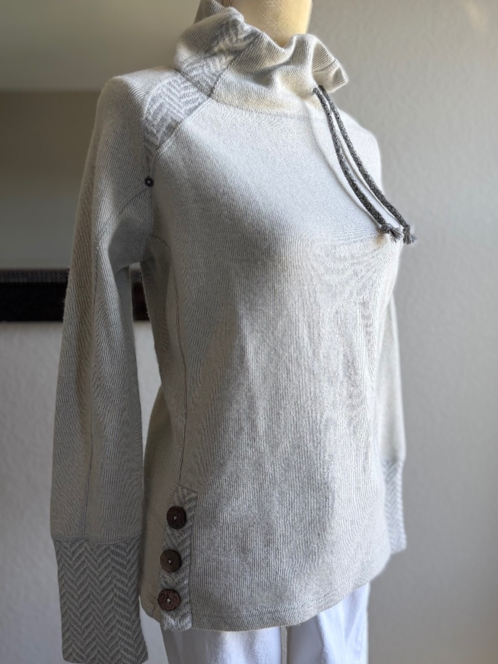 PRANA Lucia Wool Blend Pullover Sweater High Neck WOMEN Size US Medium Gray